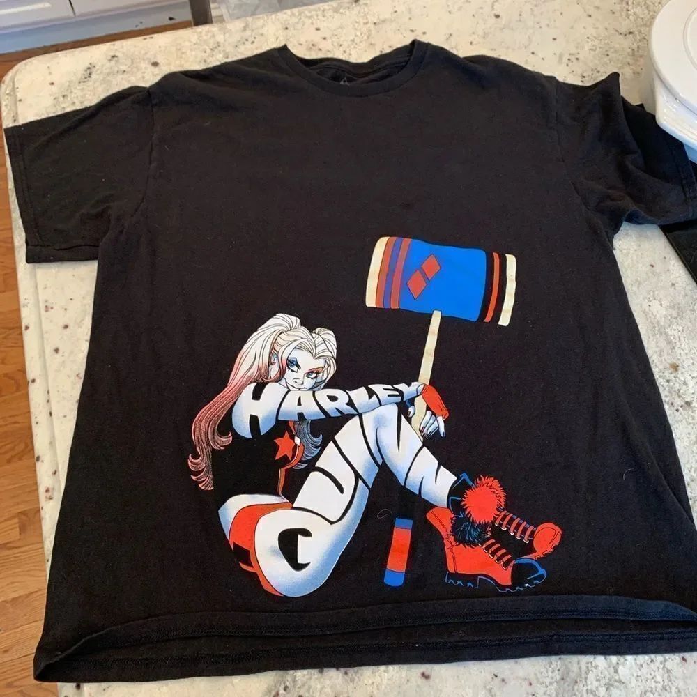 Harley Quinn Black Mens T-Shirt sz L EUC